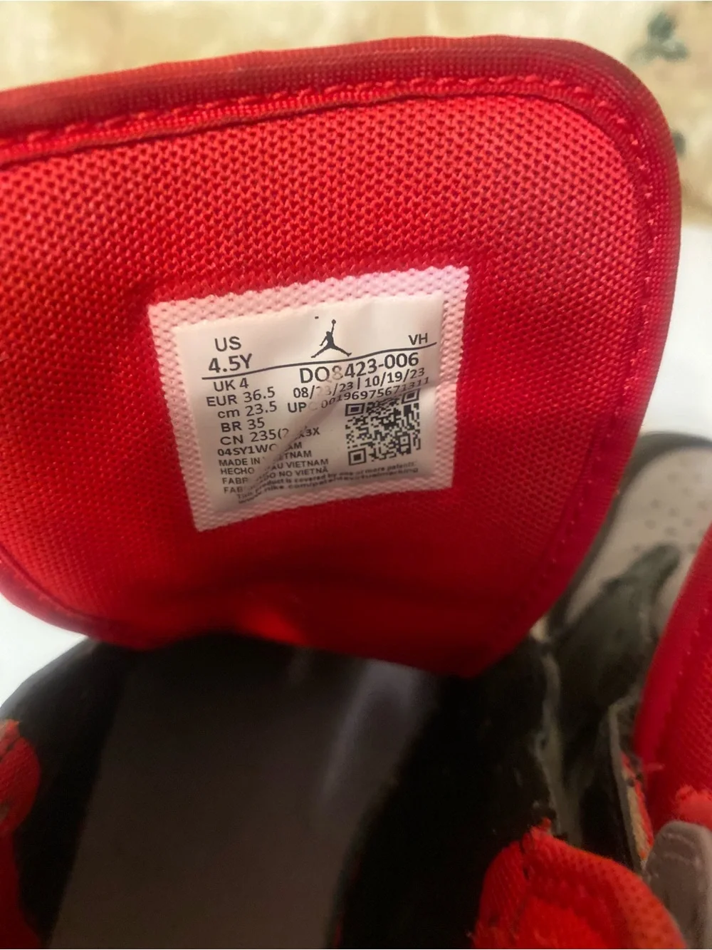 Jordan Air 1 Mid Black Gray with Red Lining